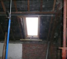 Un velux pour la future salle de bains