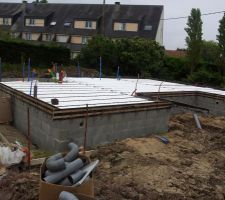 7&egrave;me jour de travail la dalle sera coul&eacute;e jeudi apr&egrave;s-midi