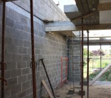 La tr&eacute;mie du futur escalier b&eacute;ton