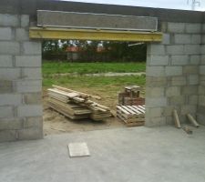 La baie vitr&eacute;e du s&eacute;jour