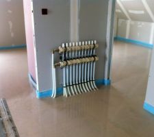 Chape liquide étage (mezzanine   chambres 1 et 2)