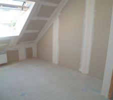 Chambre 4 (futur bureau pour cause d'accès aux combles)