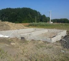 A y estle vide sanitaire est monte sa va vite dit donc