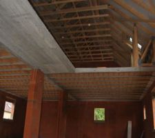 Vue du salon depuis la baie, hors d'eau