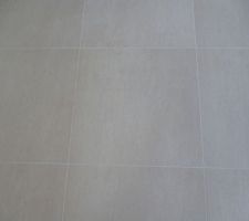 Carrelage du sol du RDC jointé