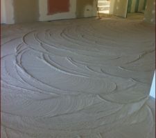 Pon&ccedil;age de la chape fluide