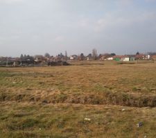 Petite v&eacute;rification pour voir l'avanc&eacute;e des travaux.

Les terrains des maisons en location ont bien avanc&eacute;, mais pas le miens et ceux de mes voisins, libre de constructeur...