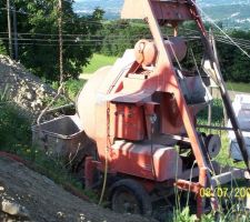 La betonniere que j ai acheter pour fait le b&eacute;ton.