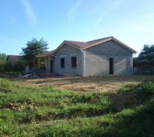 Vue arri&egrave;re maison hors d'eau