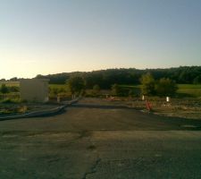 2eme Tranche - 
Entrée du haut de la rue Triolet