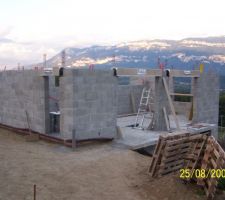 Bon,on peut se remettre a la maconnerie.