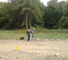 Attention, parce que même le panneau, faut que ça tienne