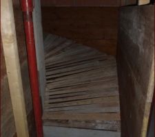 Coffrage de l'excalier en b&eacute;ton