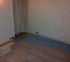 Chbre des loulous : Parquet en cours