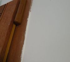 Signal&eacute; &agrave; la pr&eacute;-r&eacute;ception et toujours pas nettoy&eacute; ...c'est comme &ccedil;a sur tous les encadrements.