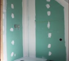 SdB du haut c&ocirc;t&eacute; douche