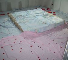 Notre chambre...deco speciale nuit de noce :)