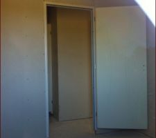 Chambre 2 avec les portes KAORI