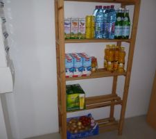 Stockage des premières boissons dans le cellier