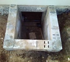 La cour anglaise terminé
4 rangs de 25 et un 1 rang de 20cm