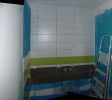 Faience de la 2eme SdB en cours !