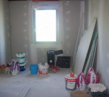 Chambre nous avec salle d'eau derriere