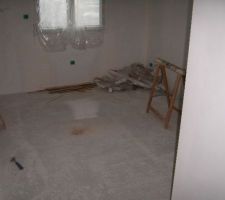 Chape liquide faites, chambre 3