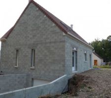 Autres descentes de gouttiere face arriere de la maison