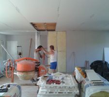 Montage de la cloison du couloir