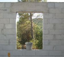 Coffrages et coulage des linteaux.