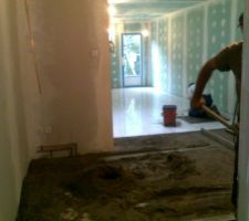 Chape traditionnelle et pose du carrelage