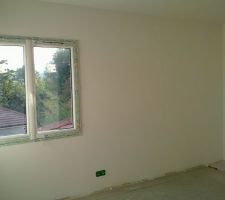 Chambre Ouest : peinture terminée