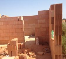 Reste plus que les 16 linteaux &agrave; coffrer et couler...et 4 poteaux...