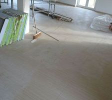 Le carrelage du salon