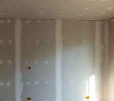 Ma femme fait les bandes de joint