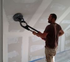 WE girafe, aie, aie, aie...