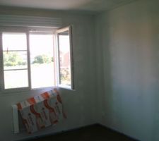 Chambre L&eacute;a