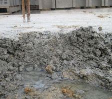 L'eau s'invite aux abord des fondations