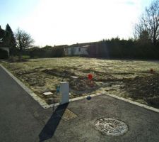 Notre terrain de 600m2 viabilis&eacute;.