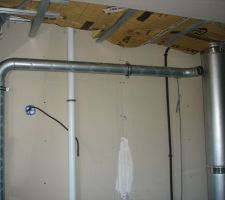Gaine de VMC dans notre salle de bain