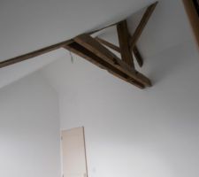 L'autre chambre, toute blanche pour l'instant...
