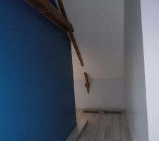 Reste quelques plhinthes à coller