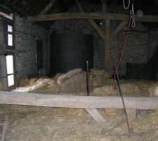 évacuation de la paille , des silos a grains.
