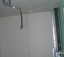Reste le coffrage du wc suspendu à faire