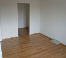 La chambre des parents avec le dressing