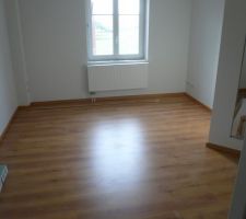 Vu de la chambre à  partir de dressing