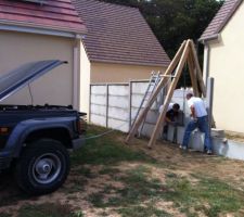 Clôture en panneaux béton à crépir ensuite