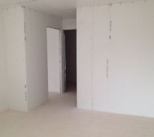 Notre chambre avec les cloisons