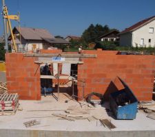 Notre très chère terrasse en béton,
Mais l'avantage c'est fait et fini et propre