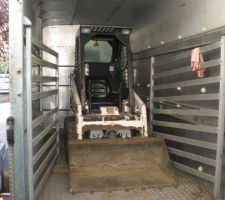 Le bobcat prêt à partir!